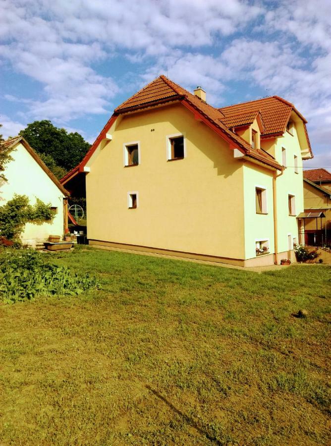 Apartman Pod Kalvariou - Rodinny Dom Banská Štiavnica 외부 사진